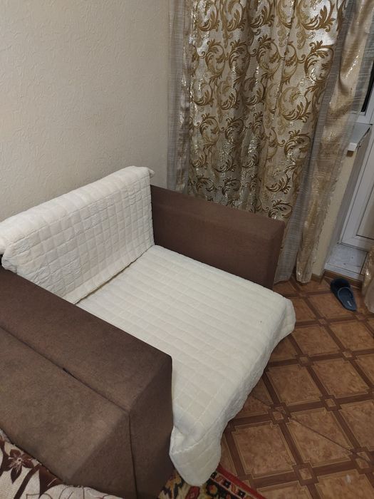 Отдам диван кресло и пуфик
