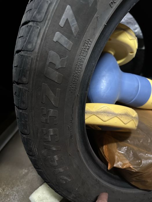 продам Шины 215/55ZR17