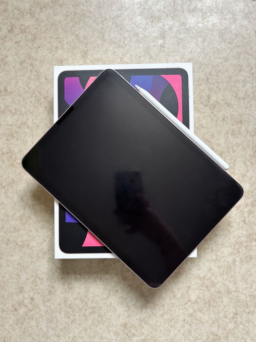 Apple iPad Air 4 10.9” 2020 4th Gen WiFi 64GB