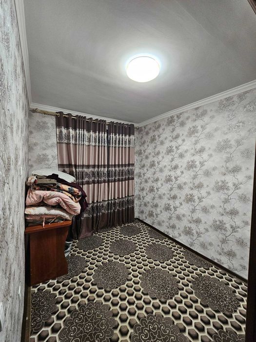 3 хоналик квартира 4 кават кирпичный дом, 7 микр, военний городок