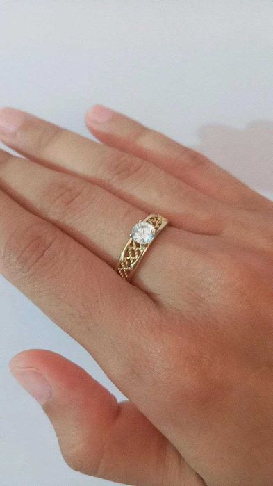 Uzuk Sotladi srochna