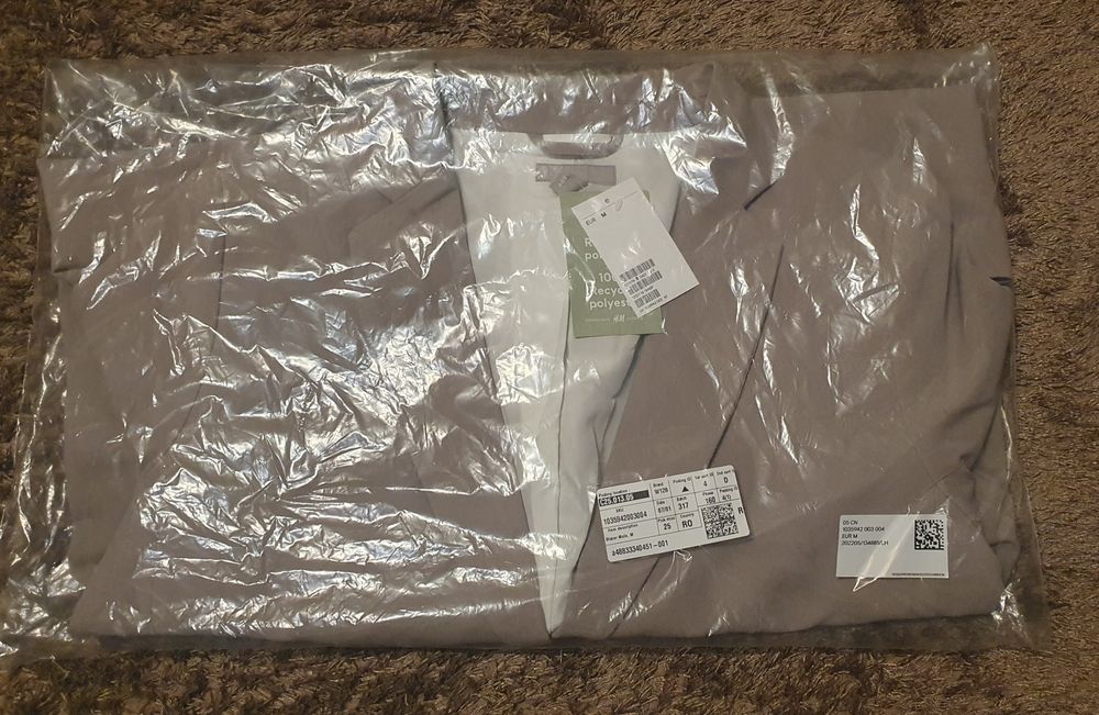 Sacou H&M damă cu un rând de nasturi