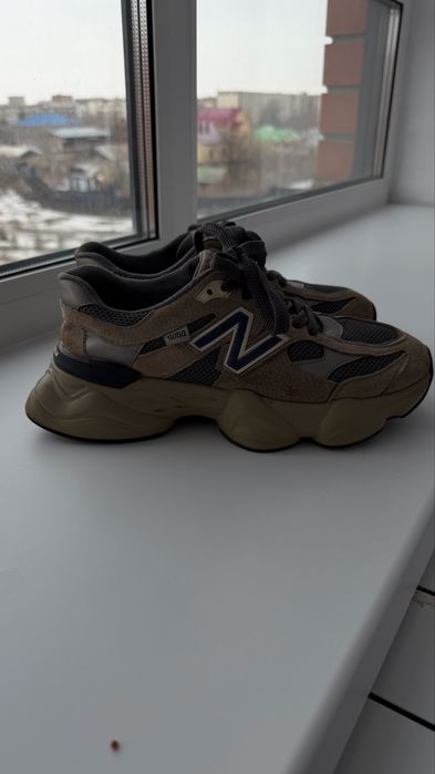 Кроссовки натуралка