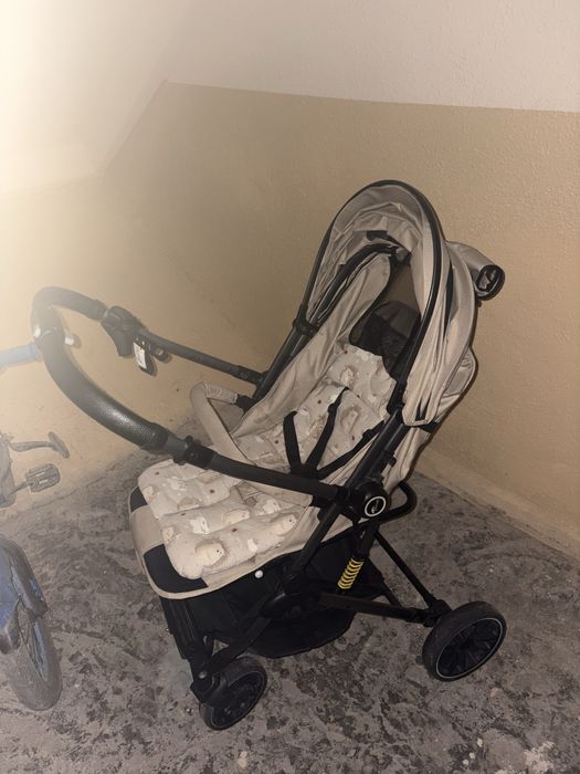 Коляска детская прогулочная