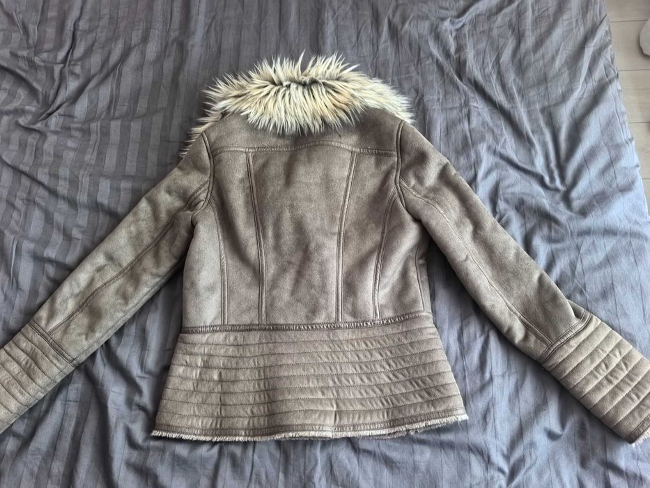 Дамско яке Guess