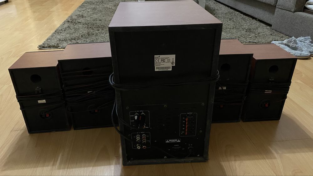 Sistem audio Genius 5.1 cu subwoofer – funcțional, complet