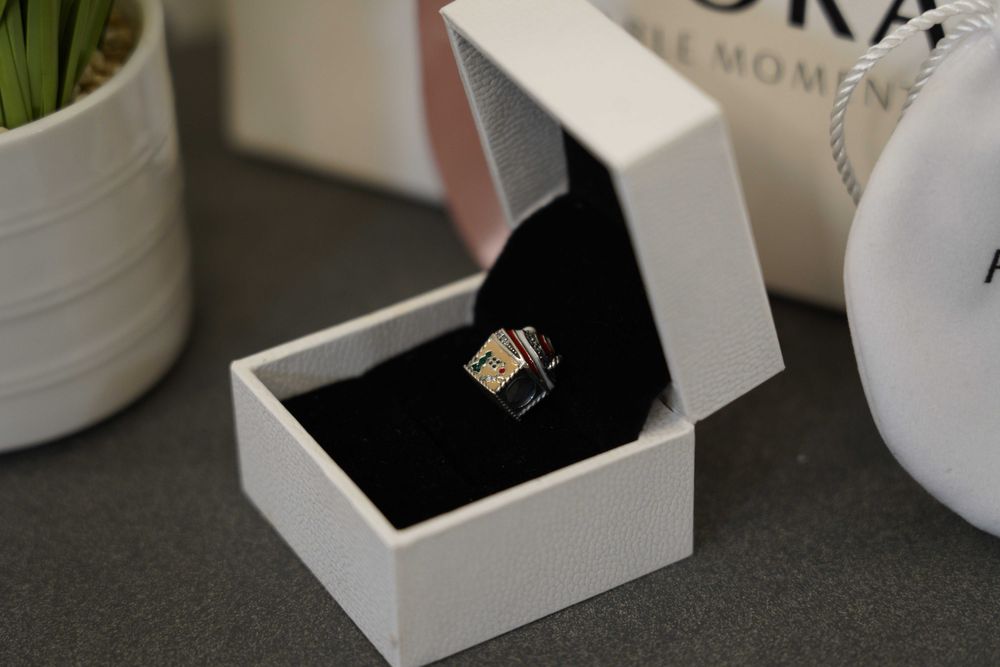 Пандора Талисман - Коледна къщичка