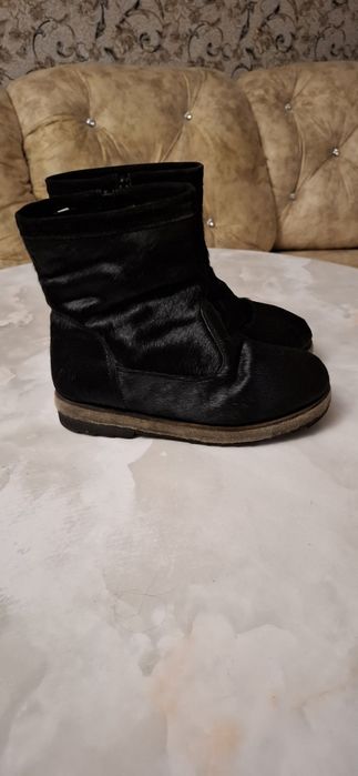 Продам унты из Оленя и цыгейки.