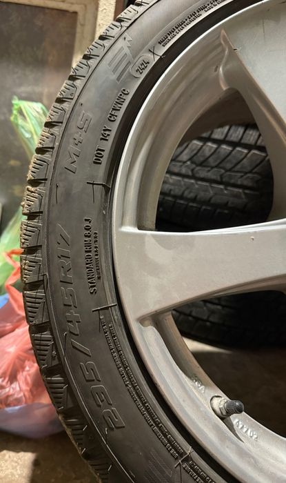 Джанти с гуми 235/45/R17