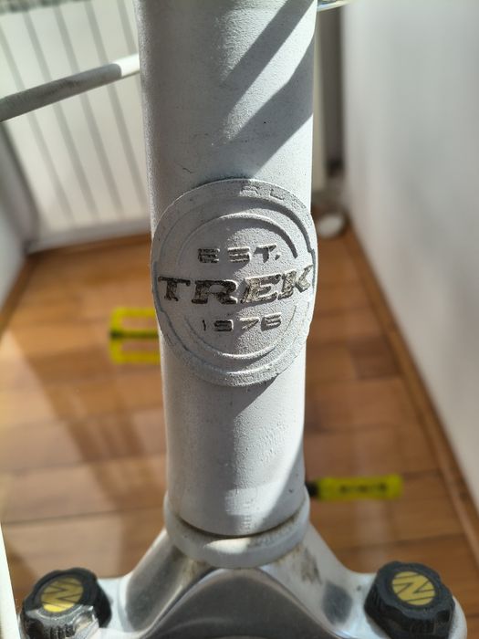 Vand doua biciclete Trek si Giant