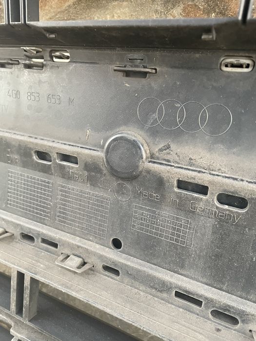 Grila central Audi S6 C7.5