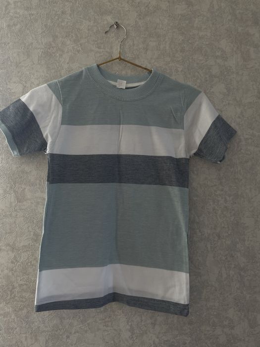 Продам кофточки