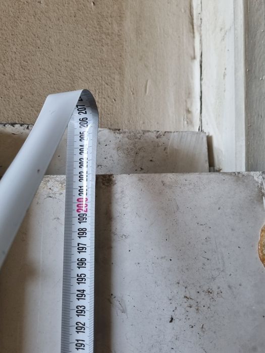 Алуминиеви подпрозоръчни первази за дограма