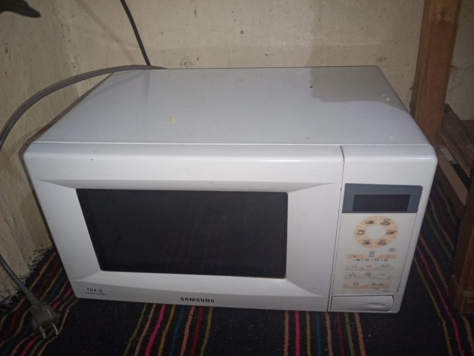 Cuptor microunde Samsung