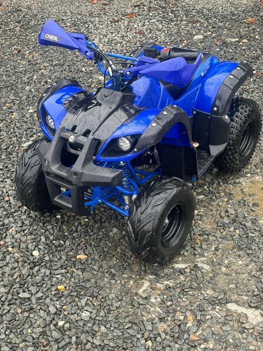 Vând mai multe atv uri si noi si sh