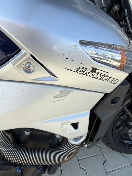 Suzuki GSR 600 2006