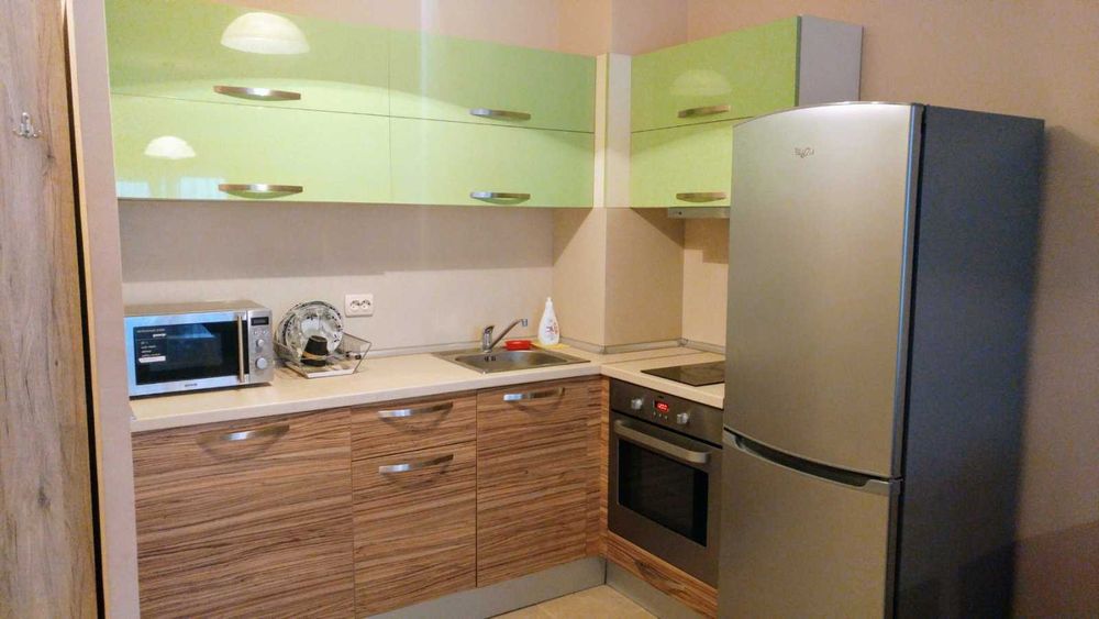 Дава се под наем Двустаен апартамент в Бургас, Сарафово - 60 кв.м за 612 € - Снимка #1