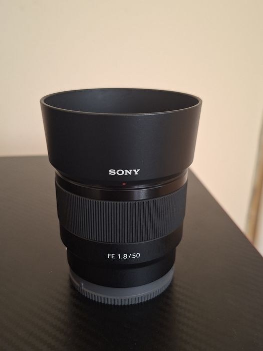 Sony FE 50 mm. f/1.8
