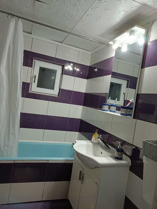Vand apartament 2 camere decomandat