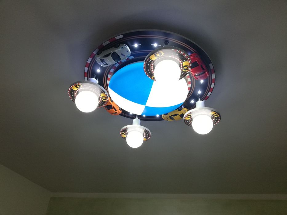 Aplică/lustră circuit mașini