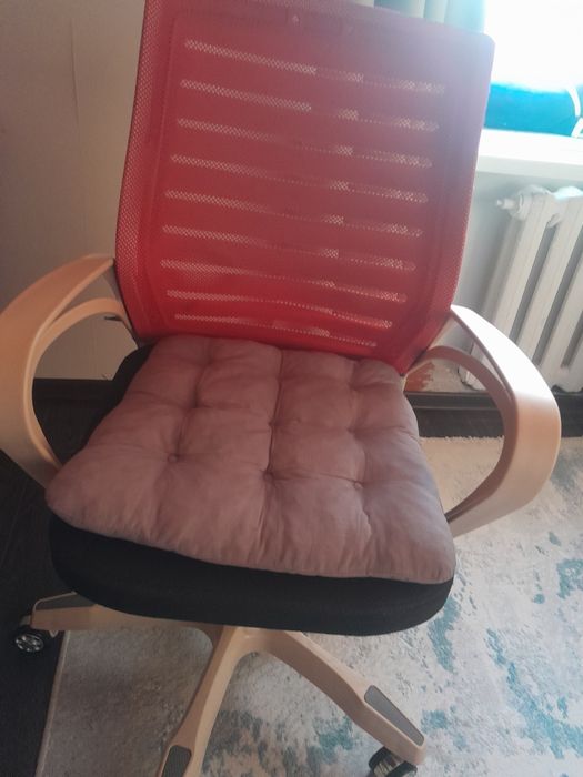 Продам офисный стул
