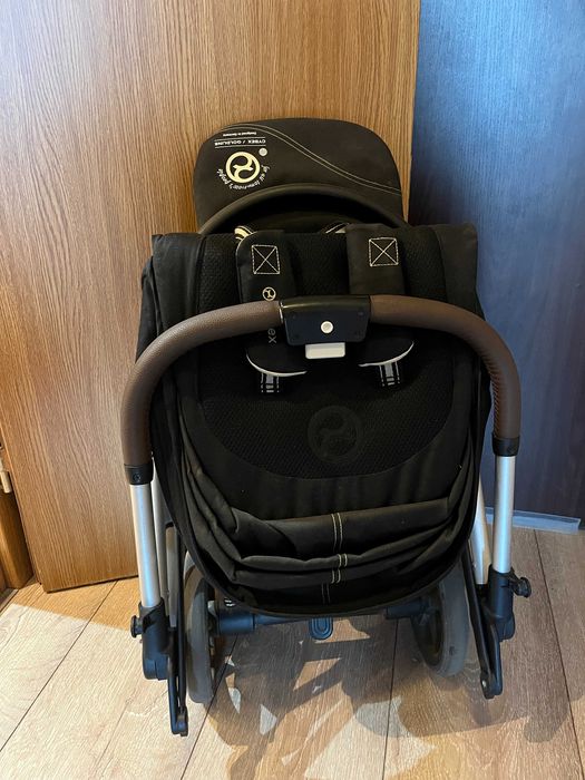 Cybex Eezy S Twist+ 2 + зимен чувал