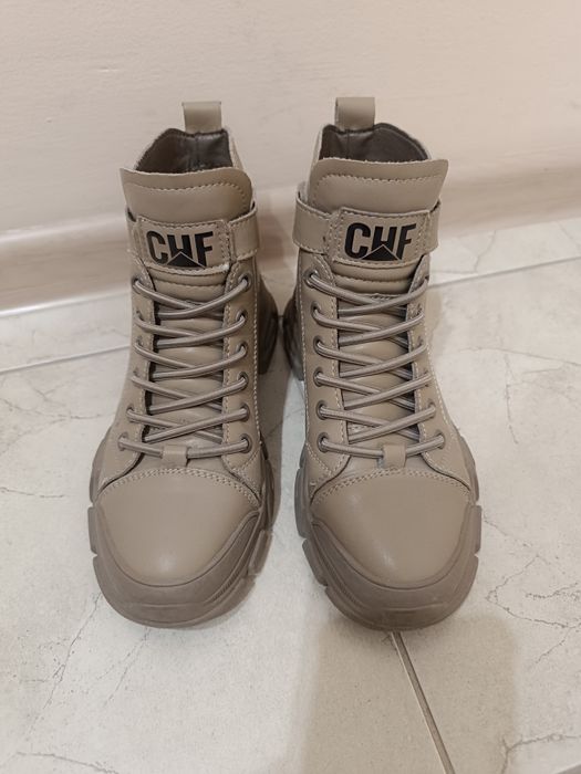 Ботинки кожаные на девочку р36