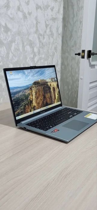 Ноутбук ASUS Vivobook