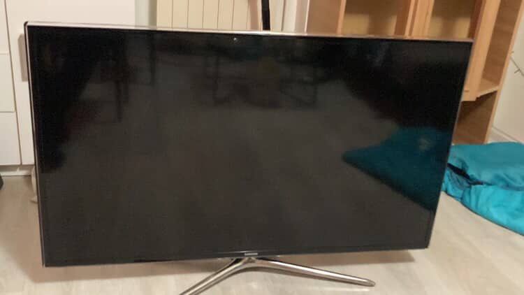 Samsung 46” Smart TV Full HD + WiFi + 3D, funcționează perfect