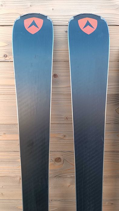 Schi, ski, schiuri second hand Dynastar Intense 10 albastru pt. femei