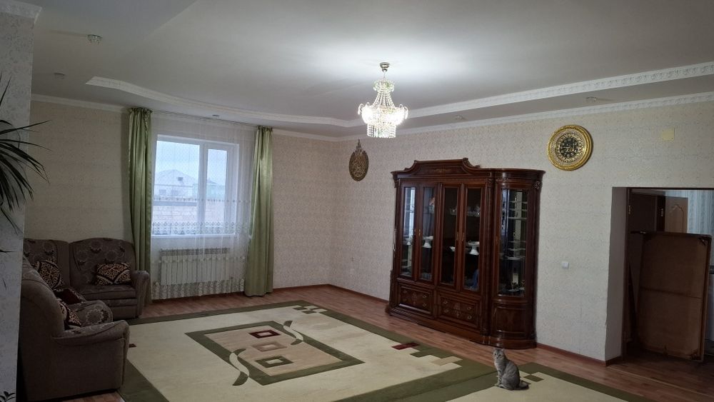 Кең үи сатылады,