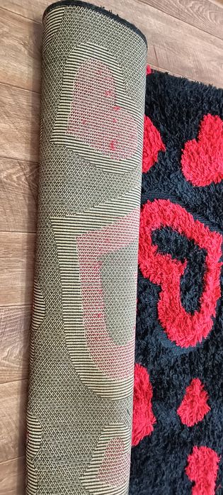 Продам шерстяной ковёр  2*3м