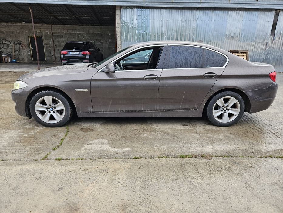 Piese auto BMW f10 530xd non-lci volan stanga