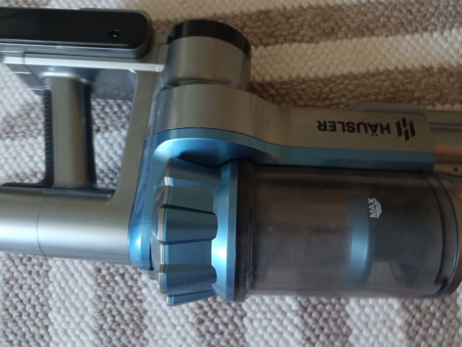 Продам пылесос hausler