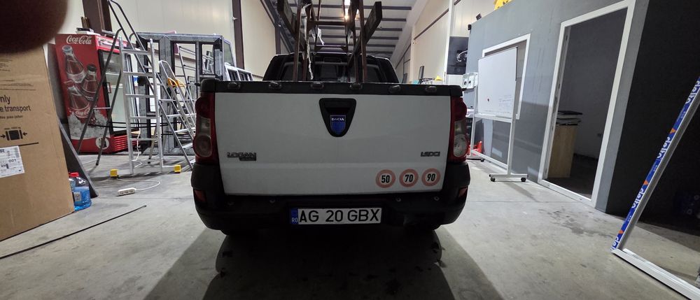 Logan autoutilitara pick-up