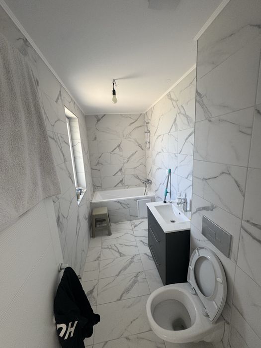 Cosmopolis | Parter cu curte, 3 camere, 2 bai, access direct piscina + 2 locuri parcare (Comericial / Rezidential)