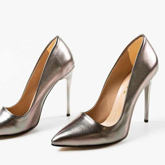 Дамски обувки на ток Стилето
