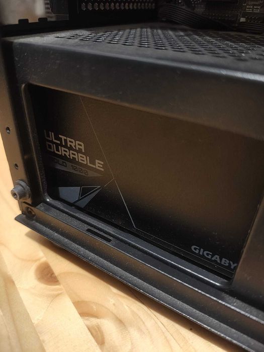 Desktop PC AQIRYS Avior ARGB 64GB DDR4 1300W 80+ Gold 2TB SSD