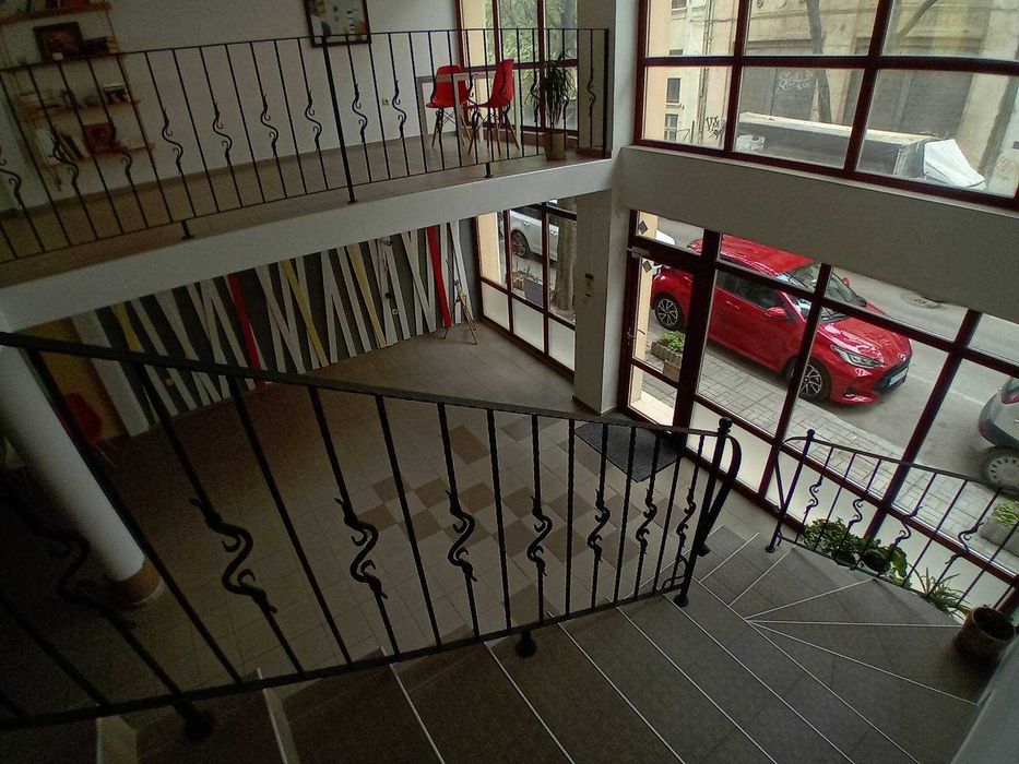 Дава се под наем Зала за събития в Варна, ЖП Гара -  кв.м за 25.5 € - Снимка #5