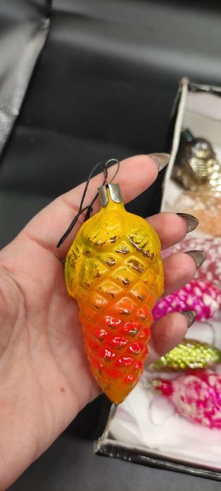 Игрушки шишки стекло