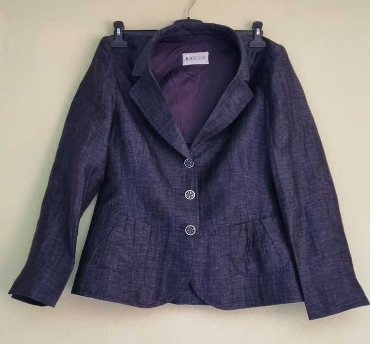 Sacou Basler, 86% in, 14% poliamida, captusit cu acetat, marimea M