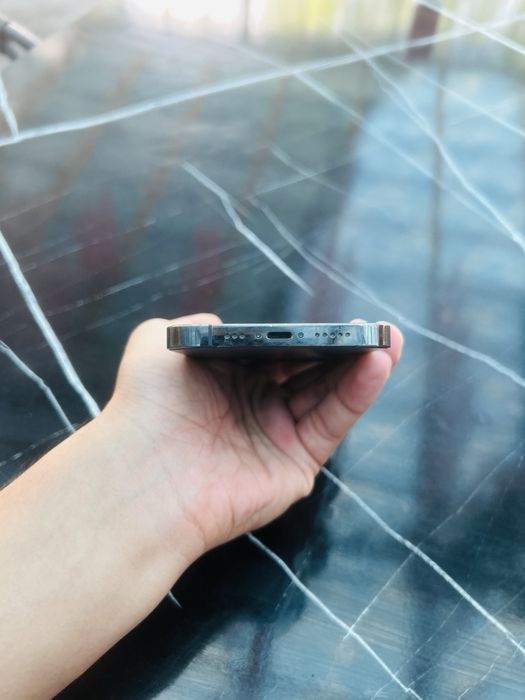 Iphone 12 pro 256gb 74% srochni sotiladi