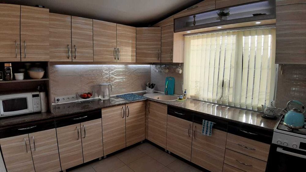 Продаётся Дом в хорошем районе