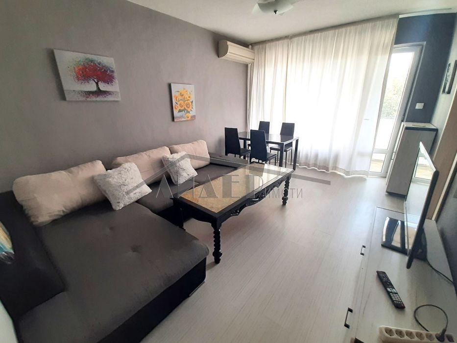 Дава се под наем Тристаен апартамент в Пловдив, Кършияка - 68 кв.м за 418.2 € - Снимка #1