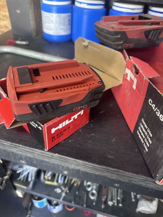 Incarcator si baterii hilti