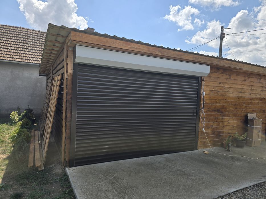 Usi garaj Tip rulou aluminiu