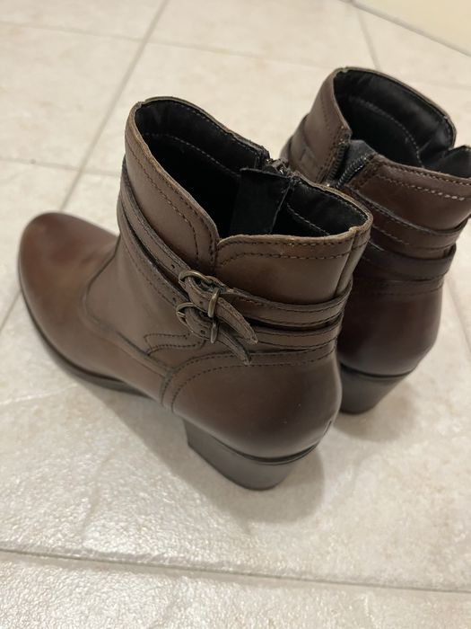 Дамски кожени боти