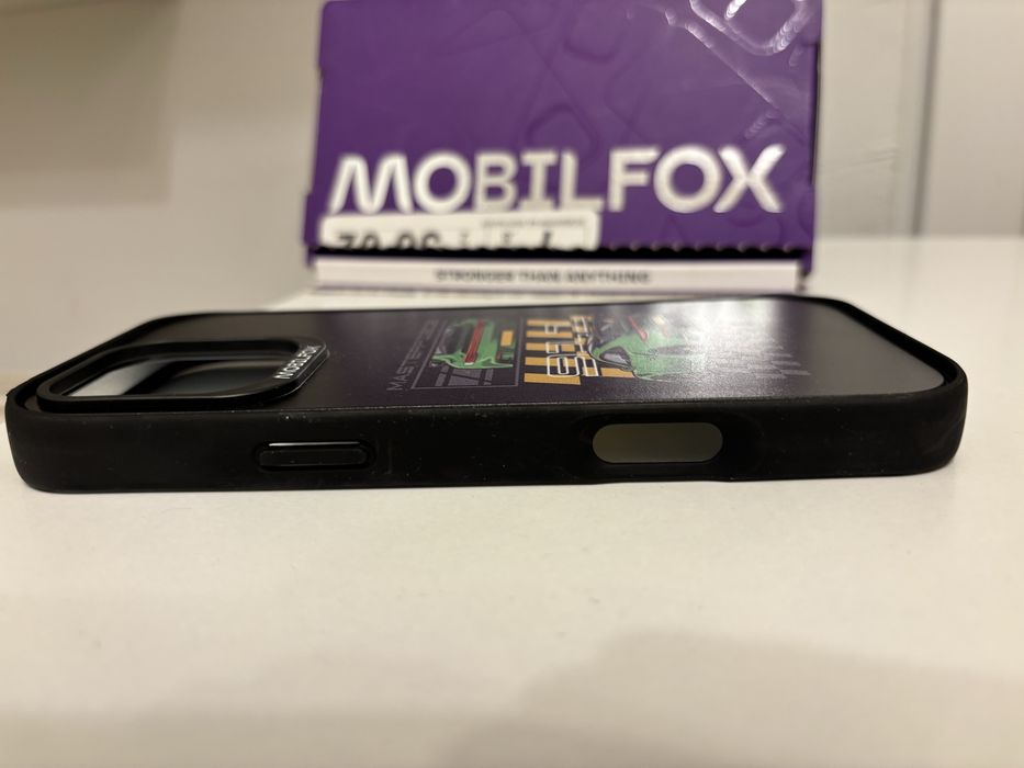 Продавам калъф за Iphone 16 promax