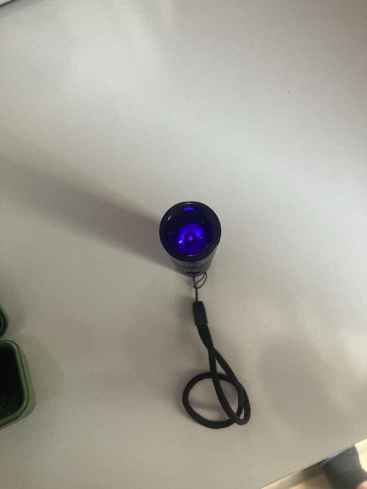 Продавам детектор за банкноти