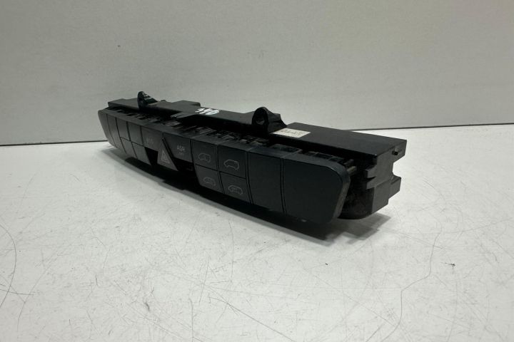 Buton avarii A6398701910 Mercedes-Benz Vito W639
